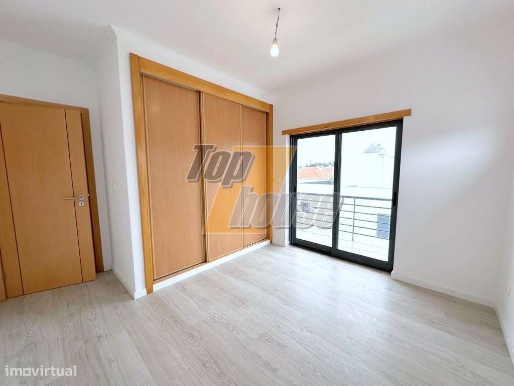 Moradia Isolada T5 Com Cave-23