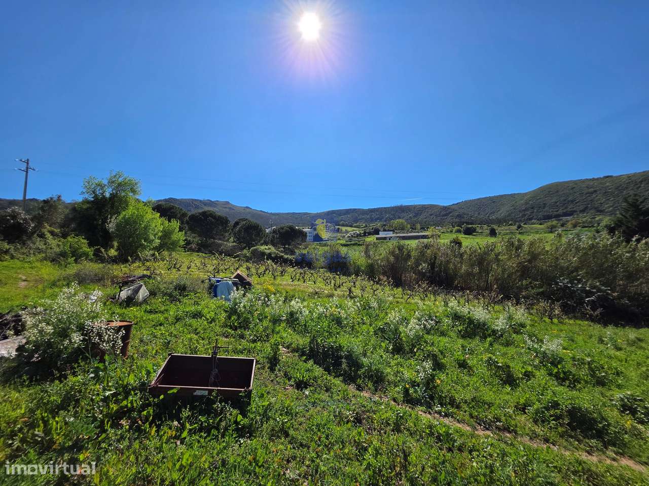 Terreno com 2.200m2, com viabilidade para construir 1806m2.-3