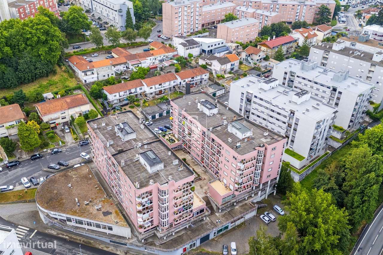 Apartamento T1+1 remodelado | 76 m² | Fermentões, Guimarães-17