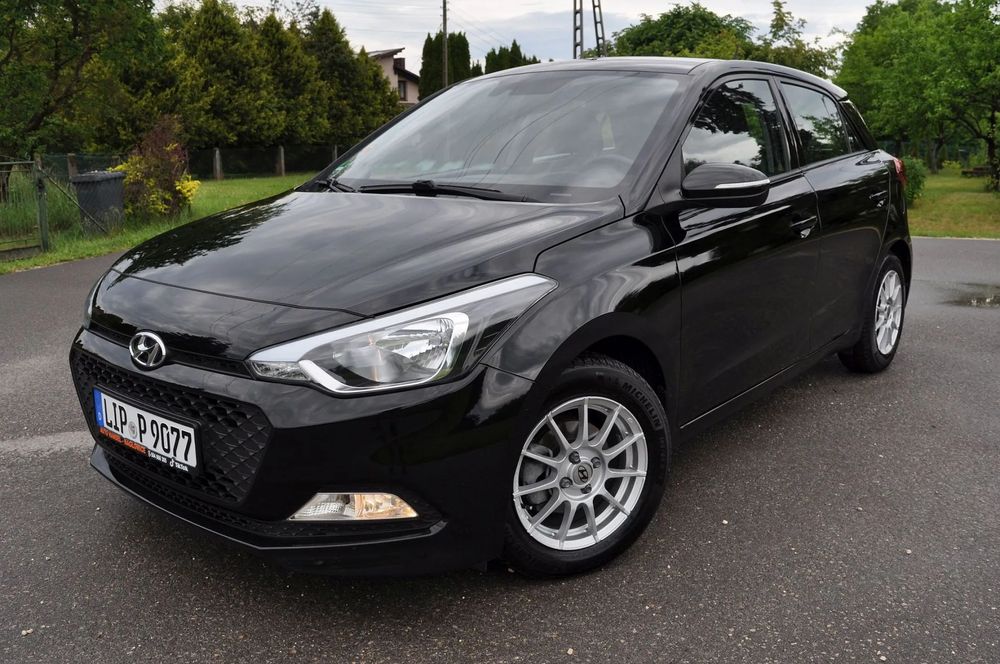 Hyundai i20 II (2014-2020) 1.4 Automatik Style 2017