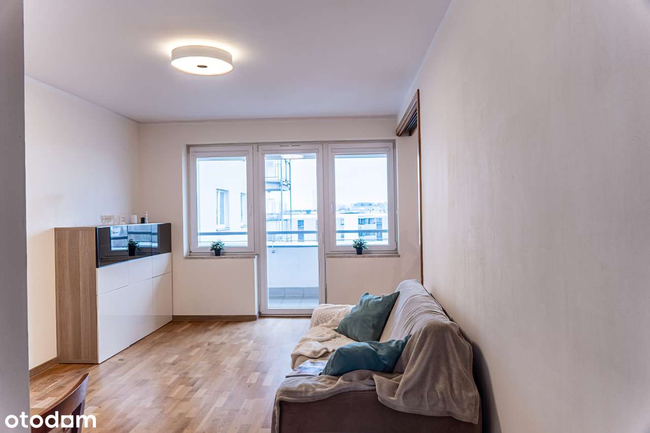 Wygodne 3 pokojowe z oddzielną kuchnią-8