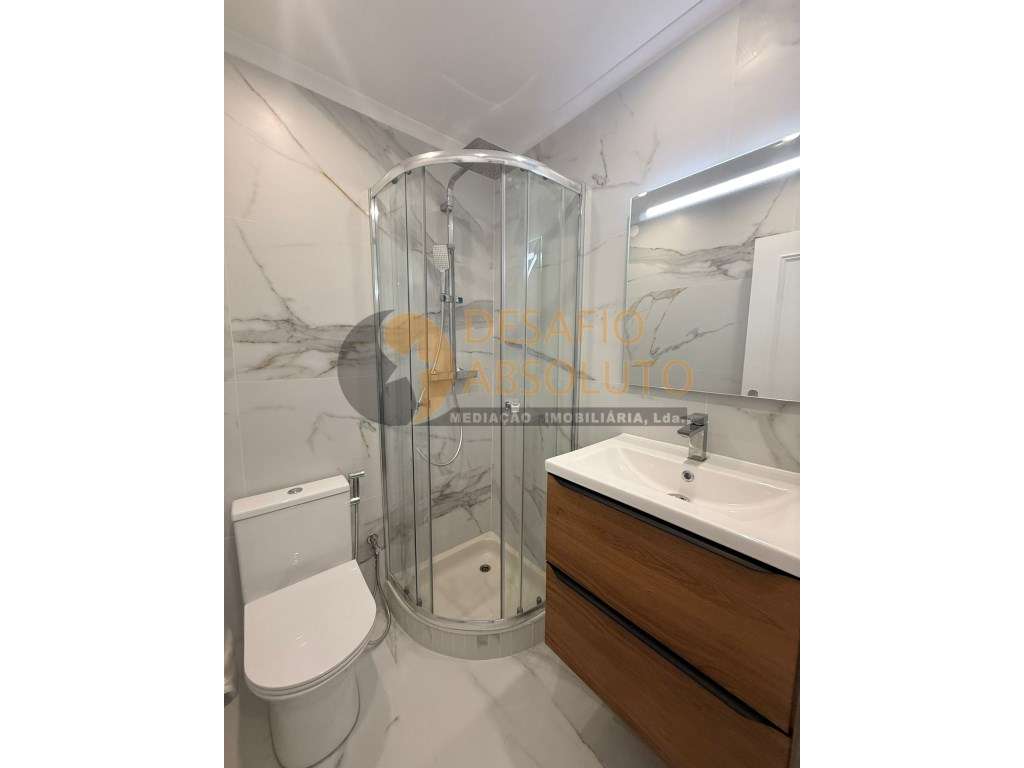 Apartamento T3 c/ Arrecadação. Feijó | Almada-18