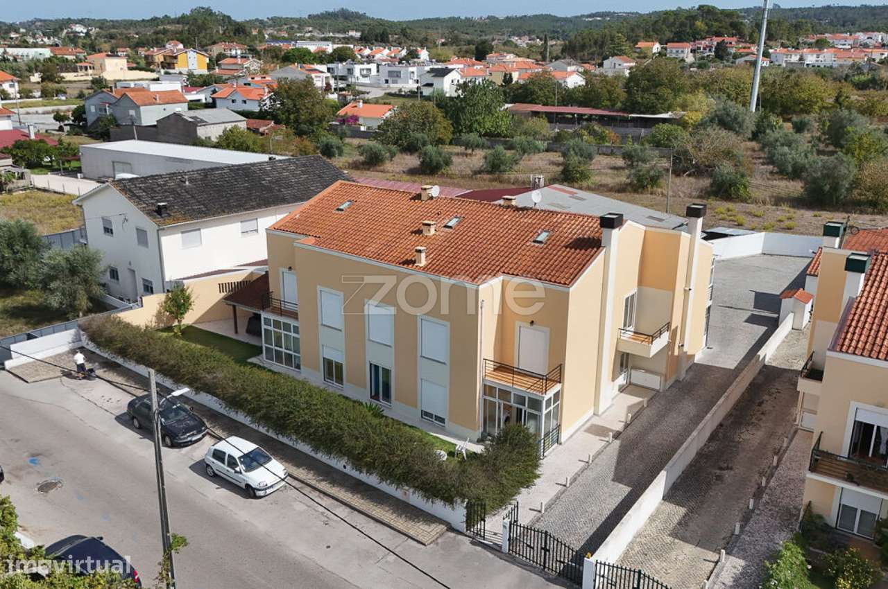 Apartamento T3+2 com Garagem| Cernache, Casconha-44