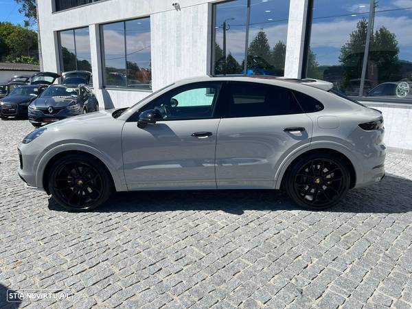 Porsche Cayenne Coupé E-Hybrid - 7