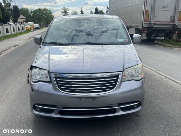 Chrysler Town & Country 3.6 Touring - 21