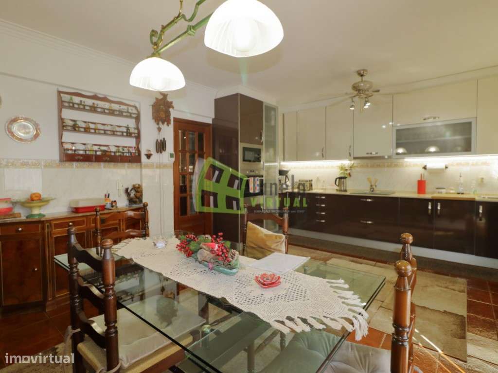Moradia T3+1 com Quintal, Garagem em Vale de Milhaços-8
