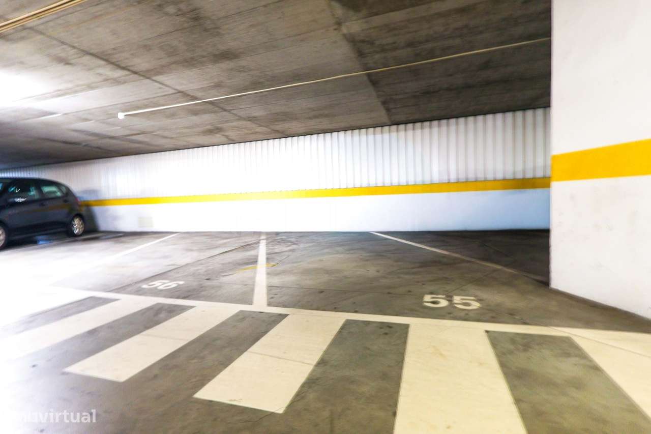 T4 CONVERTIDO EM T3 DE ALTO PADRÃO | 163 M² | 2 GARAGENS + ARRECADAÇÃO-30