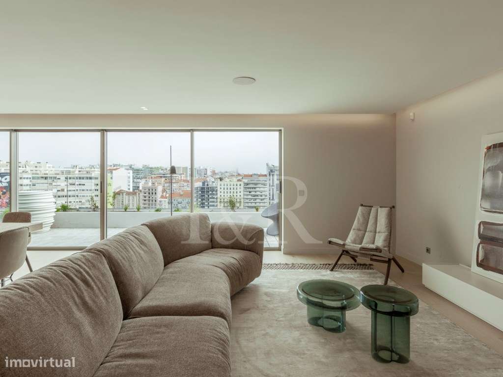 Penthouse duplex T4 com terraço e piscina nas Avenidas Novas - Grande imagem: 5/61
