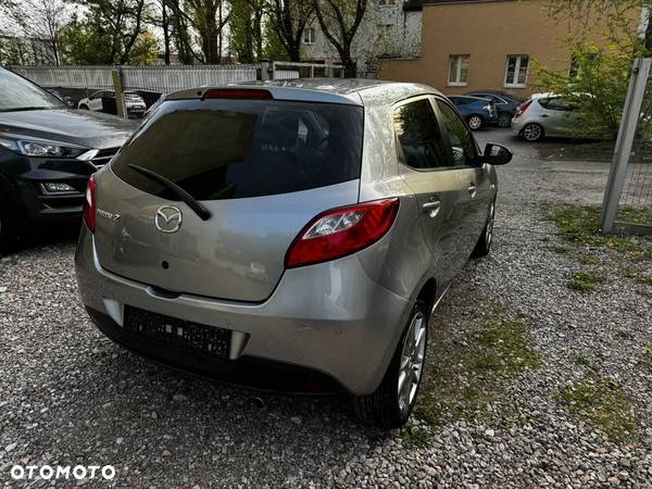 Mazda 2 1.3 Exclusive + - 9