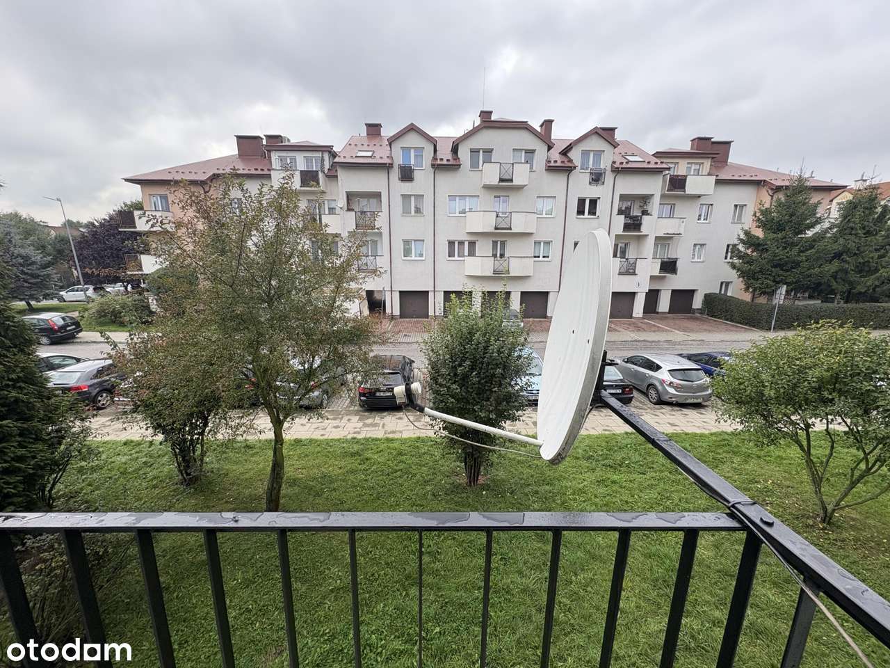 Przytulne 2 pokojowe z balkonem w zielonej okolicy-14