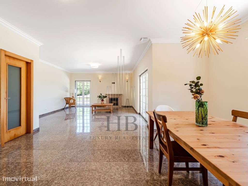 Exclusiva Moradia T4 com Piscina e Jardim |S. Joao das Lampas |Sintra-16