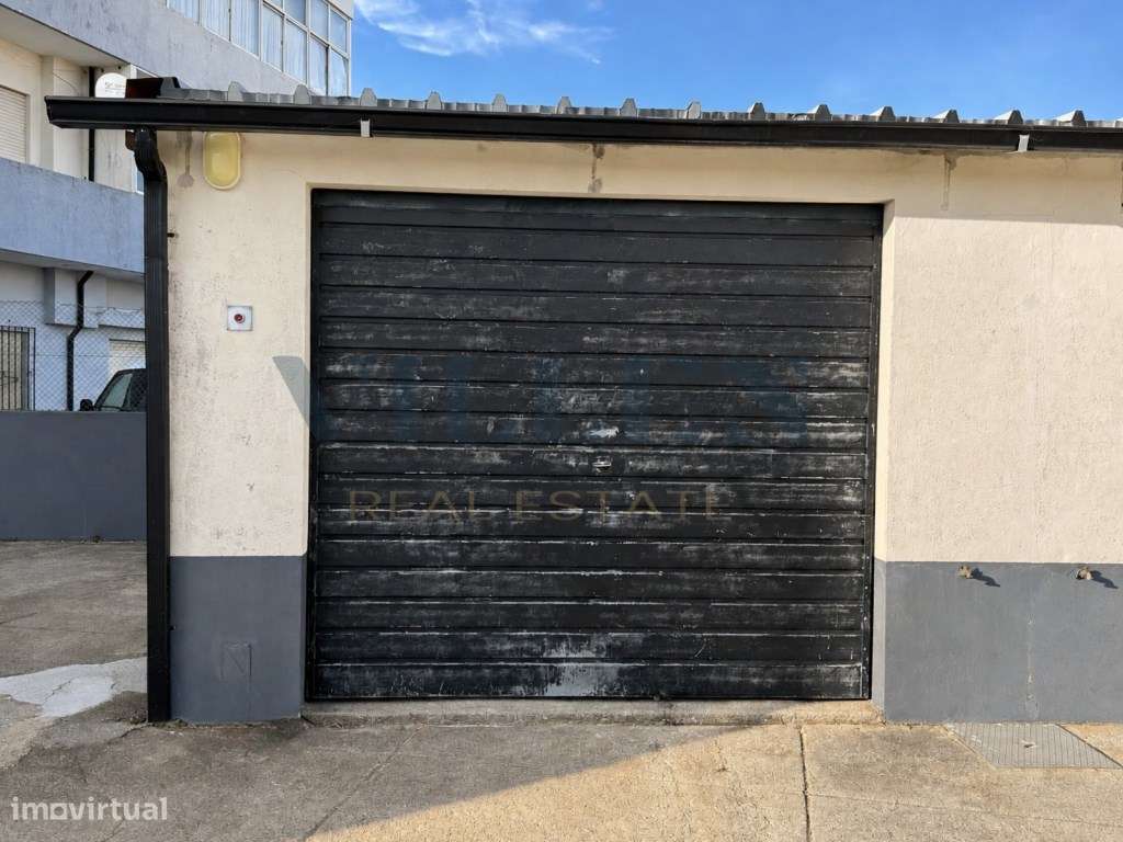 Apartamento T2 Mobilado e Equipado, com Garagem - São Romão do Coro...-32