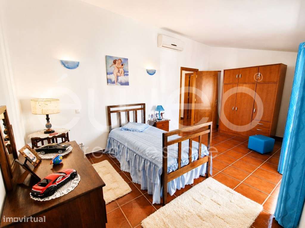 Moradia T4 de Arquitetura Alentejana com Piscina, Motrinos, Regueng...-44