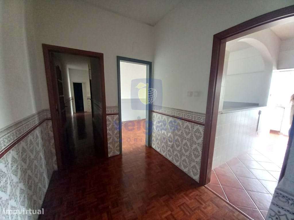 Apartamento de 3 assoalhadas localizado no centro da cidade do Montijo - Grande imagem: 5/34