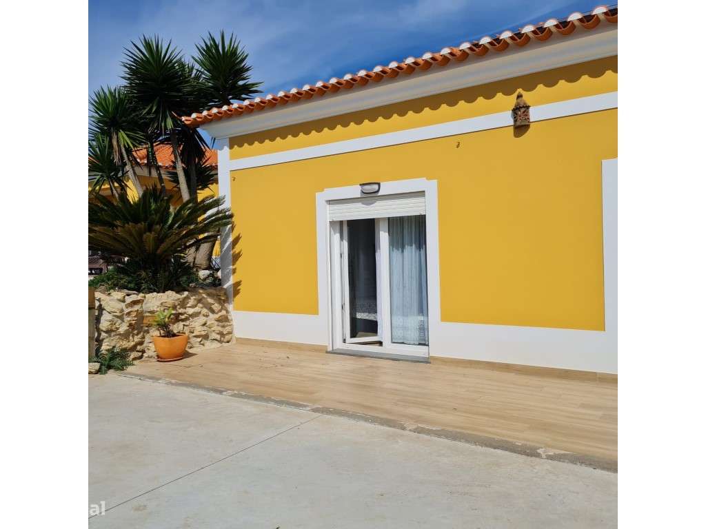 Vende-se moradia T8 junto á Praia da Assenta-31