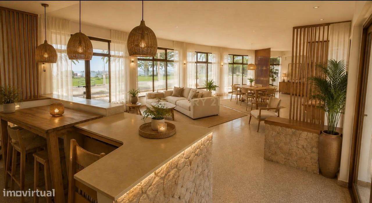 Beach Club /Restaurante / Moradia primeira linha de Mar na Praia do Be-12