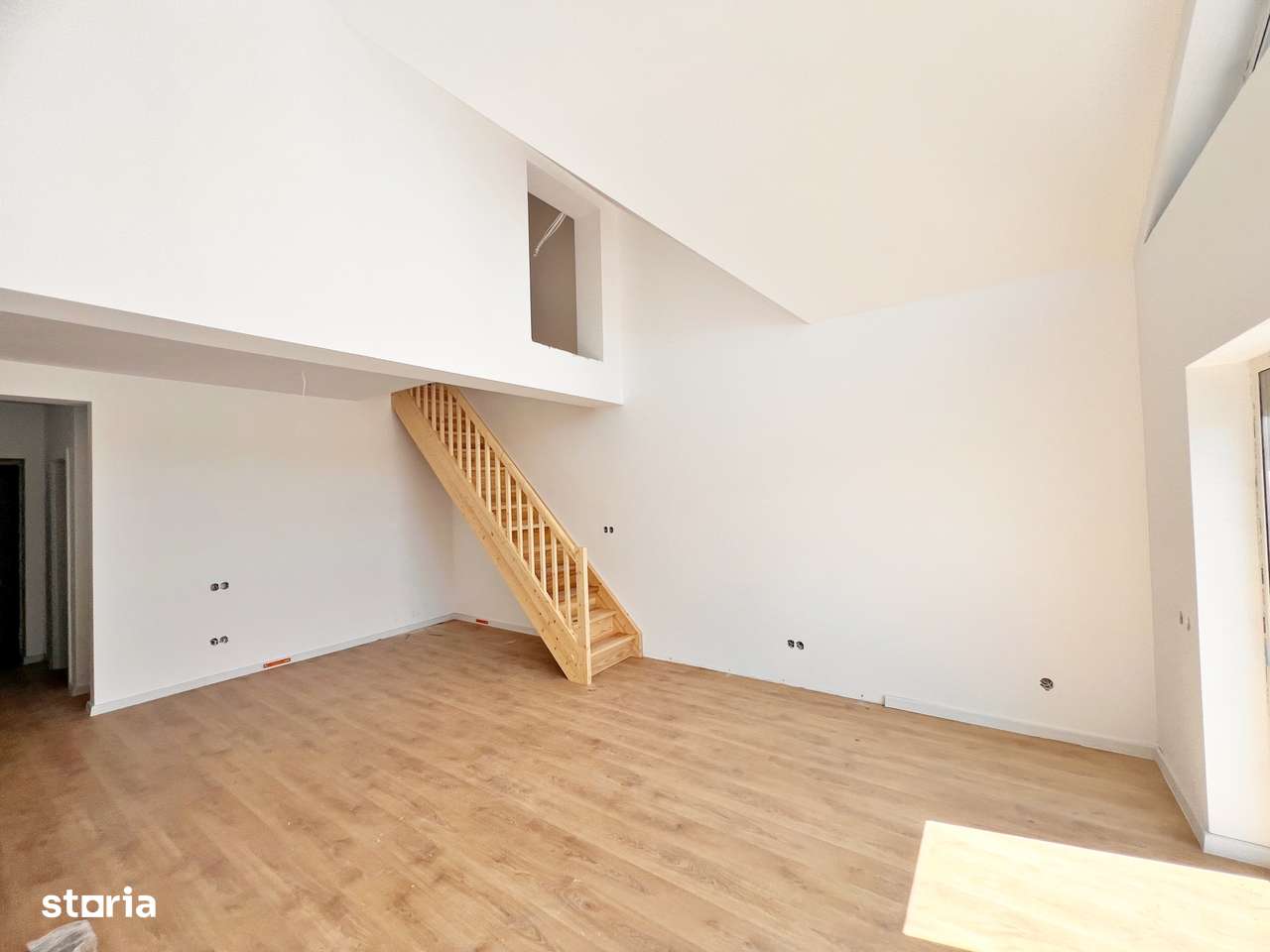 Apart. cu 2 cam. pe două nivele - Vila design modern în Cristian-Sibiu-11