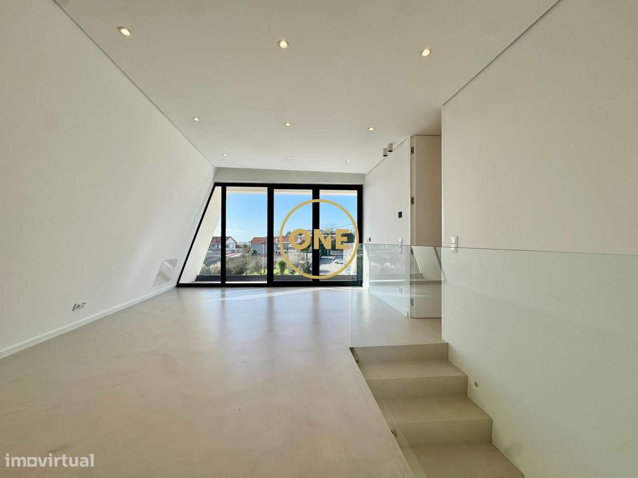 Moradia NOVA T3+1 | 330 m2 | Piscina | PRAIA | Francelos-22