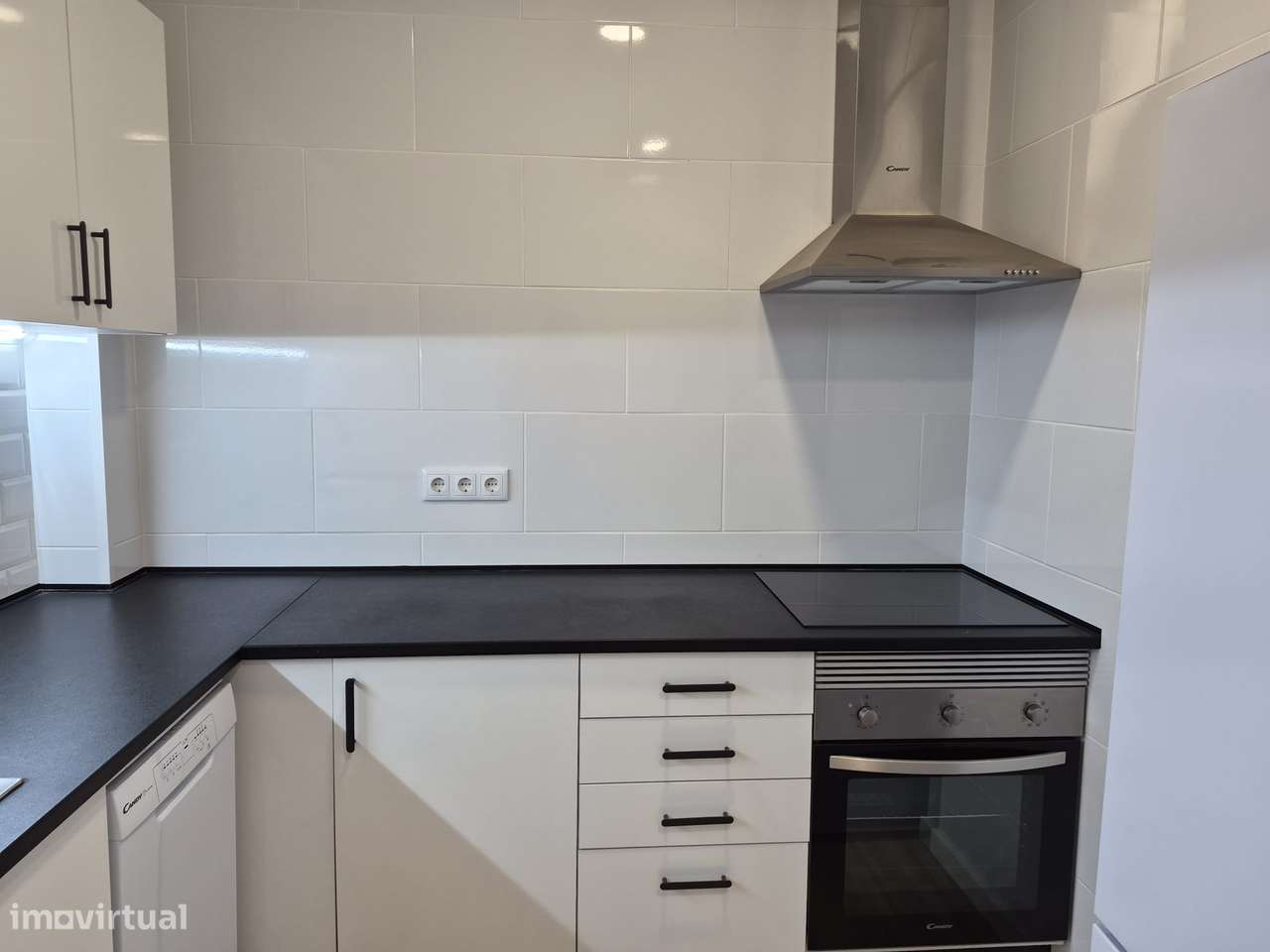 T1 Totalmente Renovado no Centro de Alverca do Ribatejo - Grande imagem: 2/10