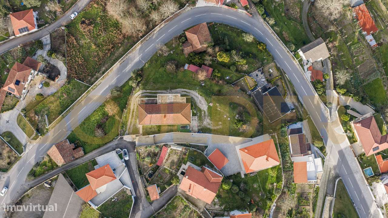 Moradia T3 em Garfe – Póvoa de Lanhoso-29