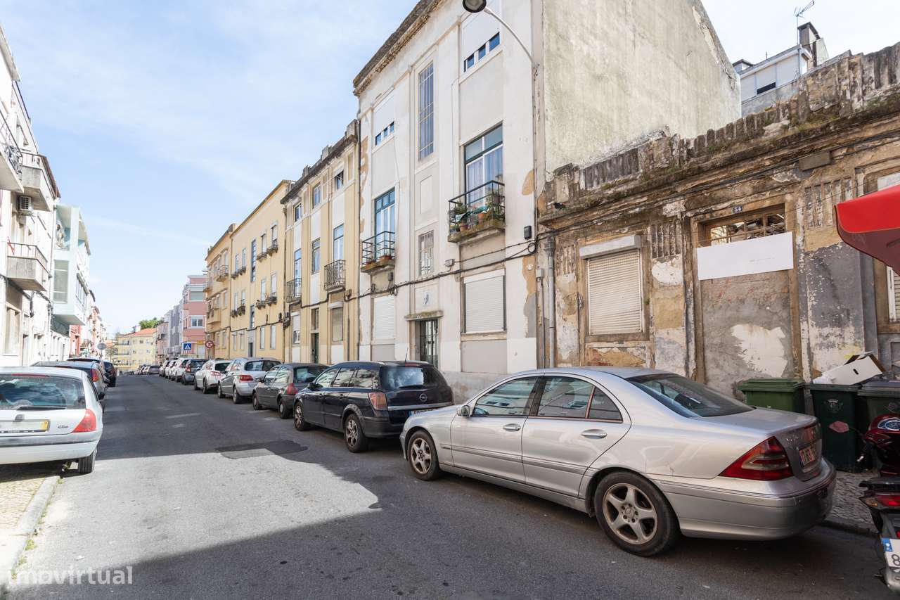 Prédio nas Olaias com projeto aprovado - Grande imagem: 3/5