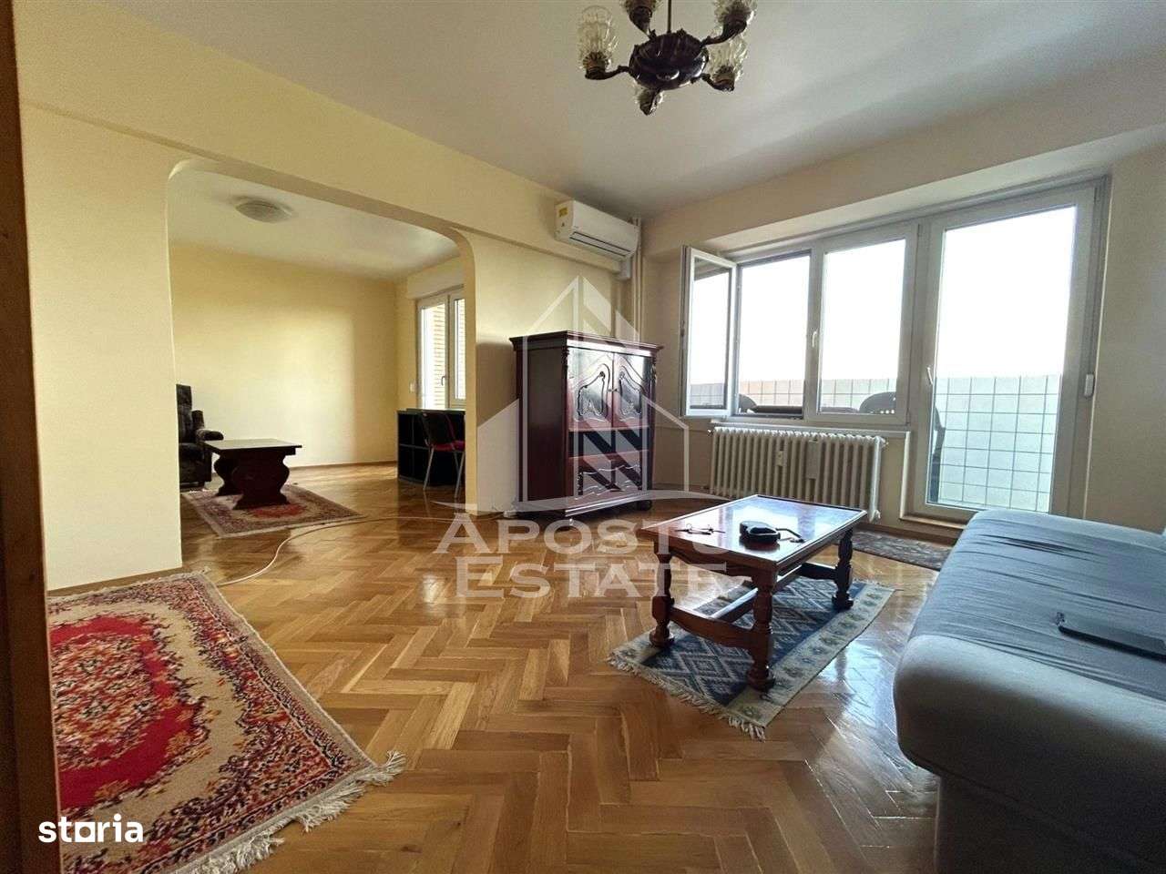 Apartament cu 4 camere central - Imagine principală: 3/8