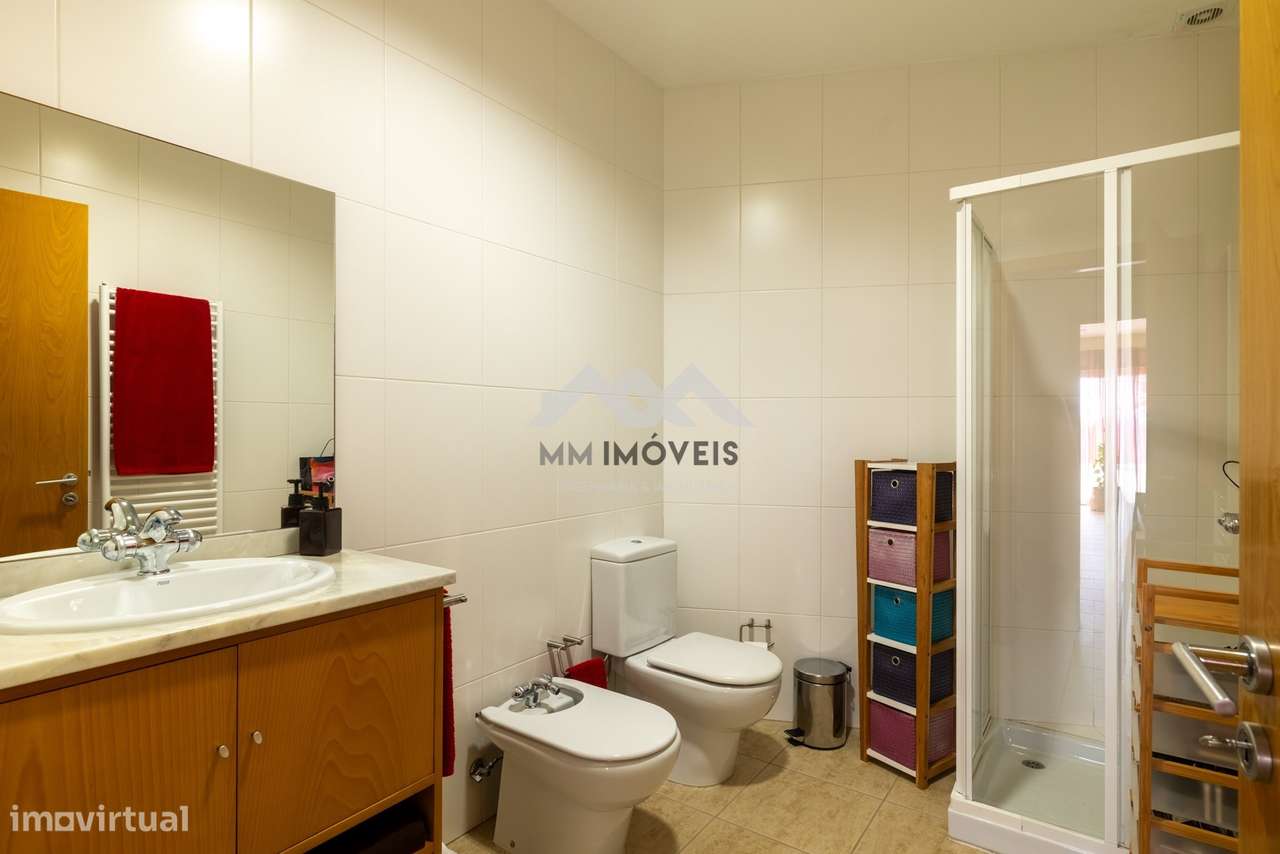 Moradia T6 | Braga | Isolada | Piscina | 1 000m2 | Terraço | Jardim |-23