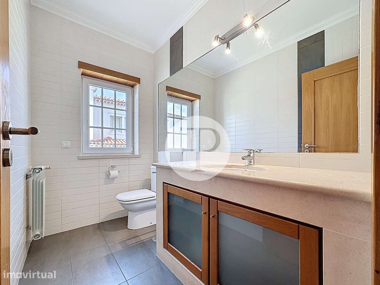 Moradia T5 com piscina no Nadadouro | 408 m² | Lote de 809 m²-12