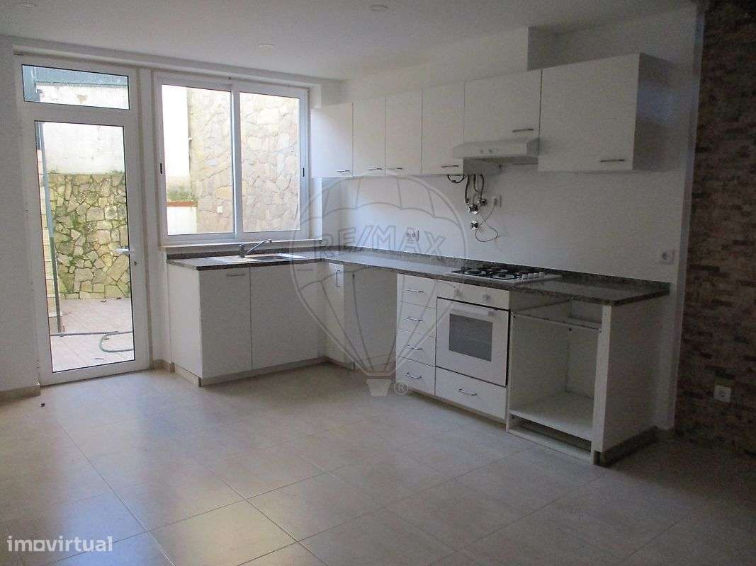 Moradia T1 para venda - Grande imagem: 3/29