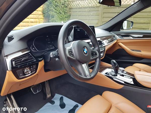 BMW Seria 5 520d mHEV M Sport sport - 18