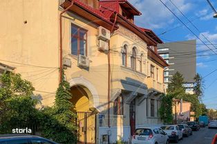 Apartament cu 3 camere de închiriat în zona Unirii