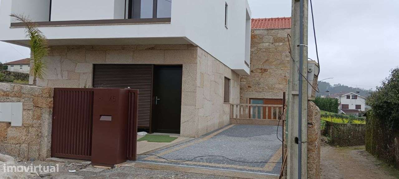 Moradia Nova t2+1 mobilada e equipada Luxuosa - Grande imagem: 5/34