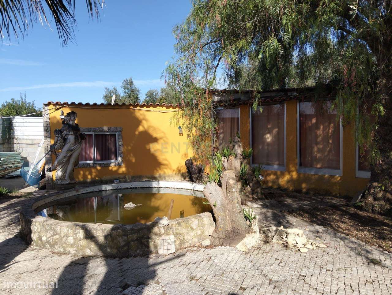 Terreno com benfeitoria - Grande imagem: 3/19