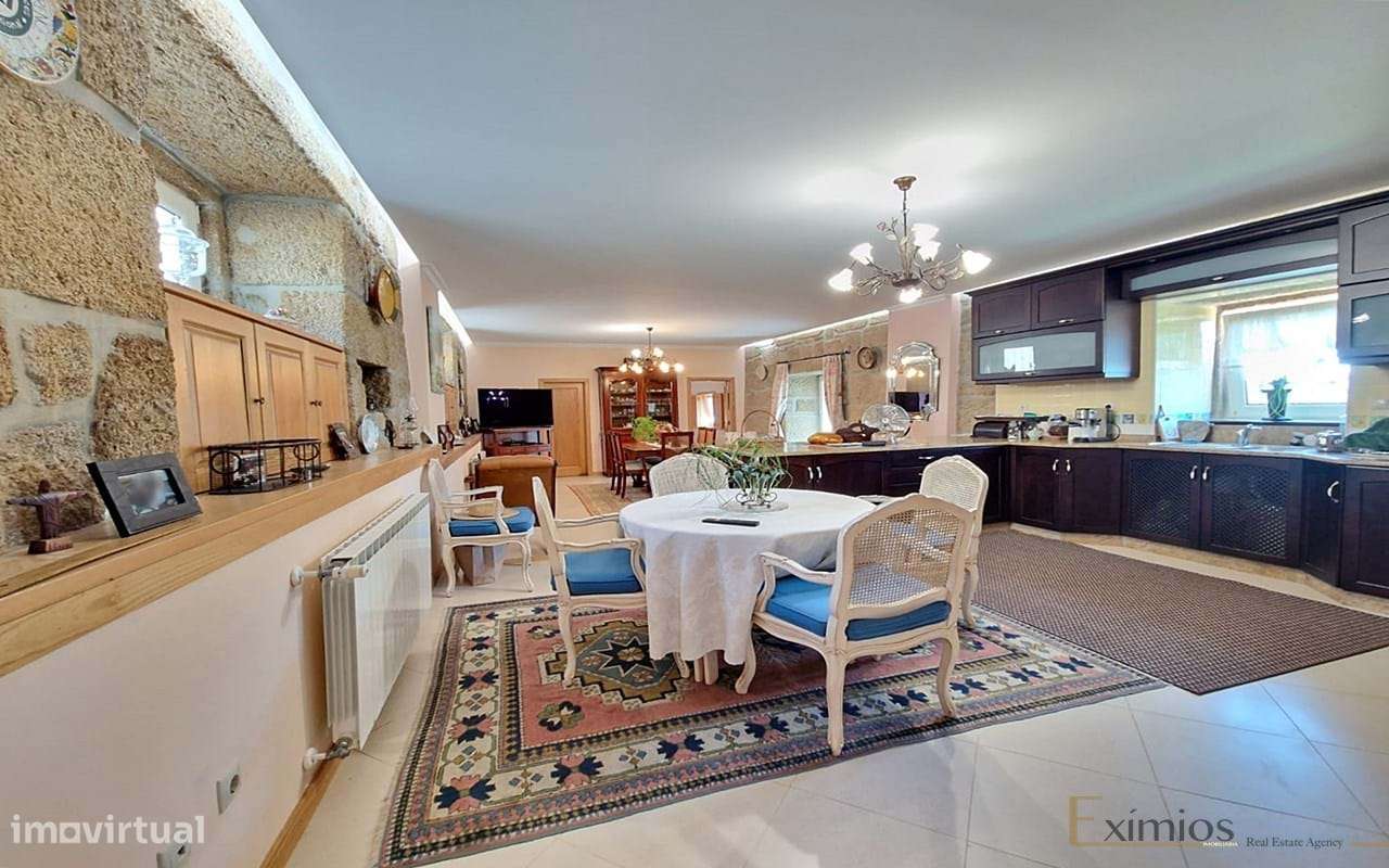 Moradia V3, com vista sobre o alto Douro e garagem, em Sabrosa - Grande imagem: 4/24