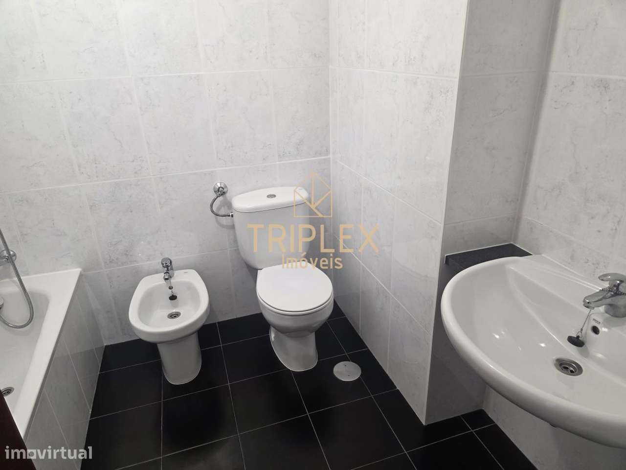 T3 - Dúplex - lugar garagem duplo - Maia-31