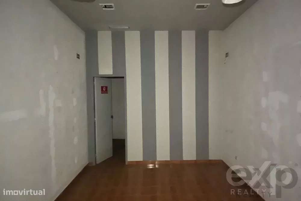 Invista no seu  Futuro: Espaço Comercial no coração de Santa Cruz, Jun - Grande imagem: 5/6