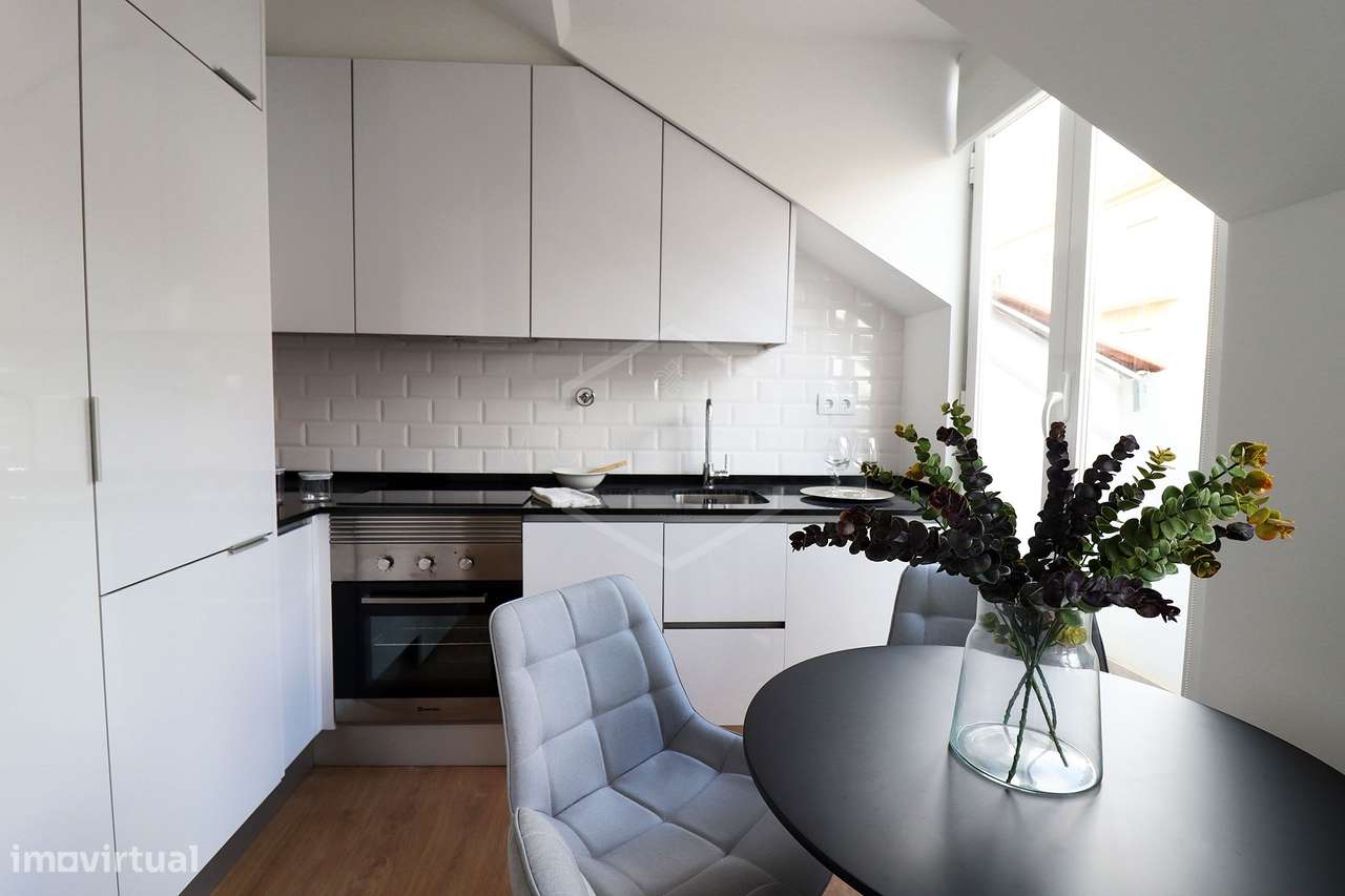 Apartamento T2 remodelado em São Vicente, Lisboa-6