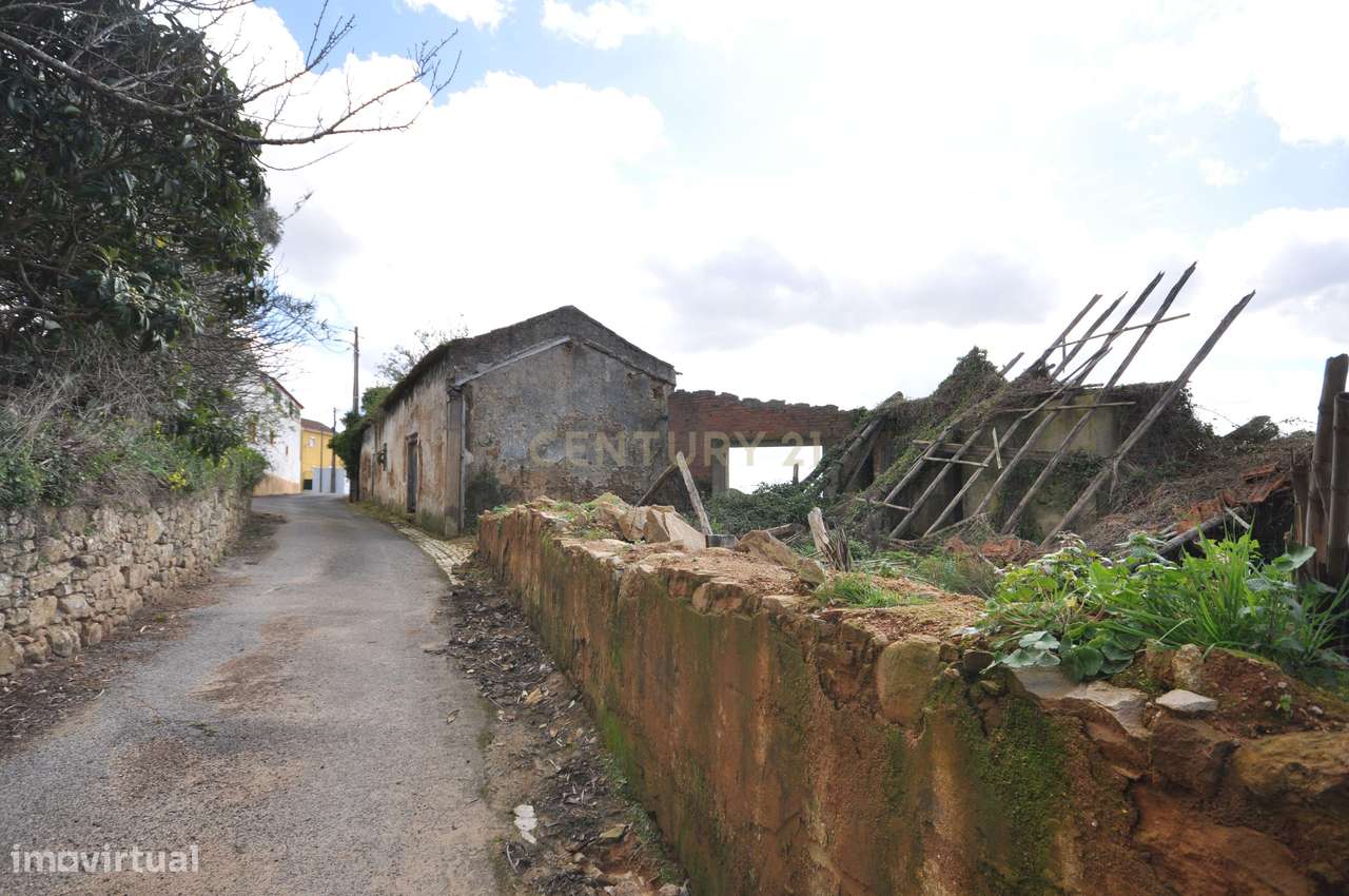 Terreno com Projeto Arquitetónico Aprovado para Quatro Moradias.-17