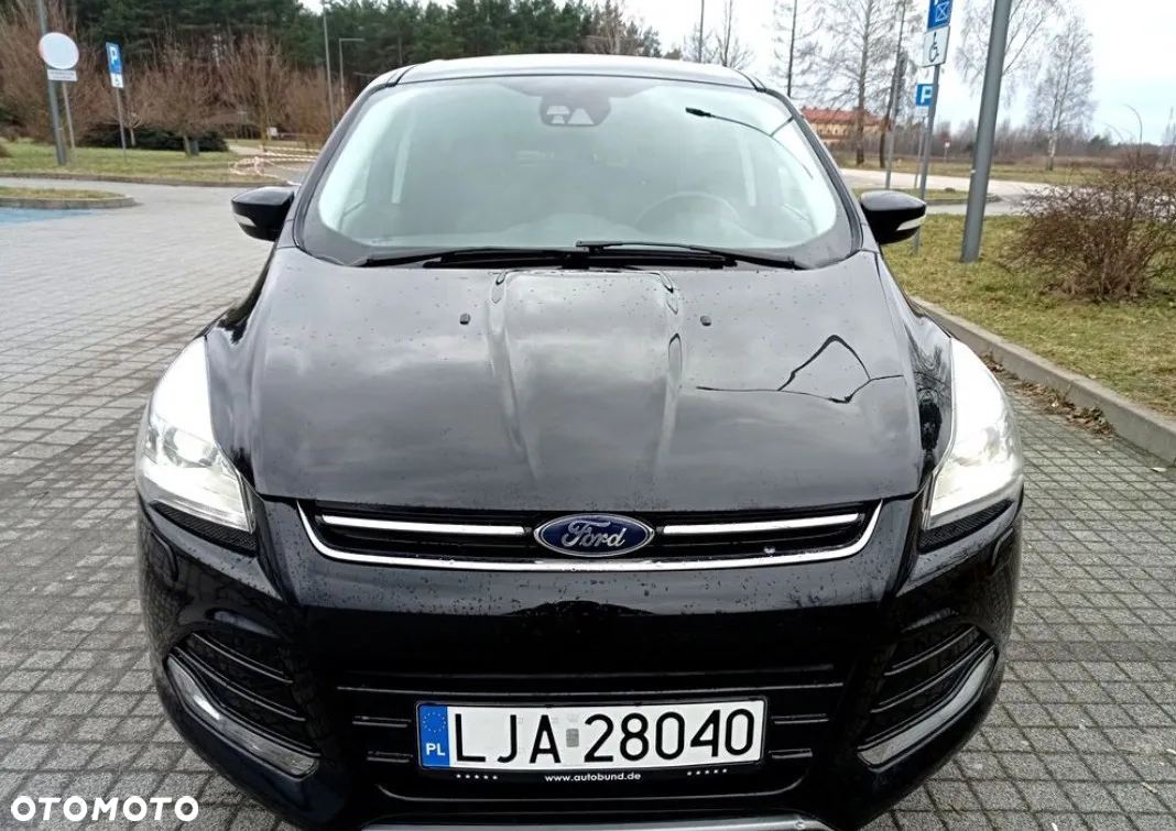 Ford Kuga 2.0 TDCi 2x4 Titanium - 11