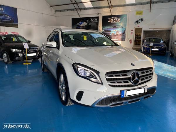 Mercedes-Benz GLA 180 Aut. - 3