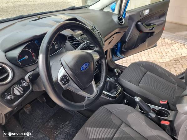 Ford Fiesta 1.0 EcoBoost Titanium - 18