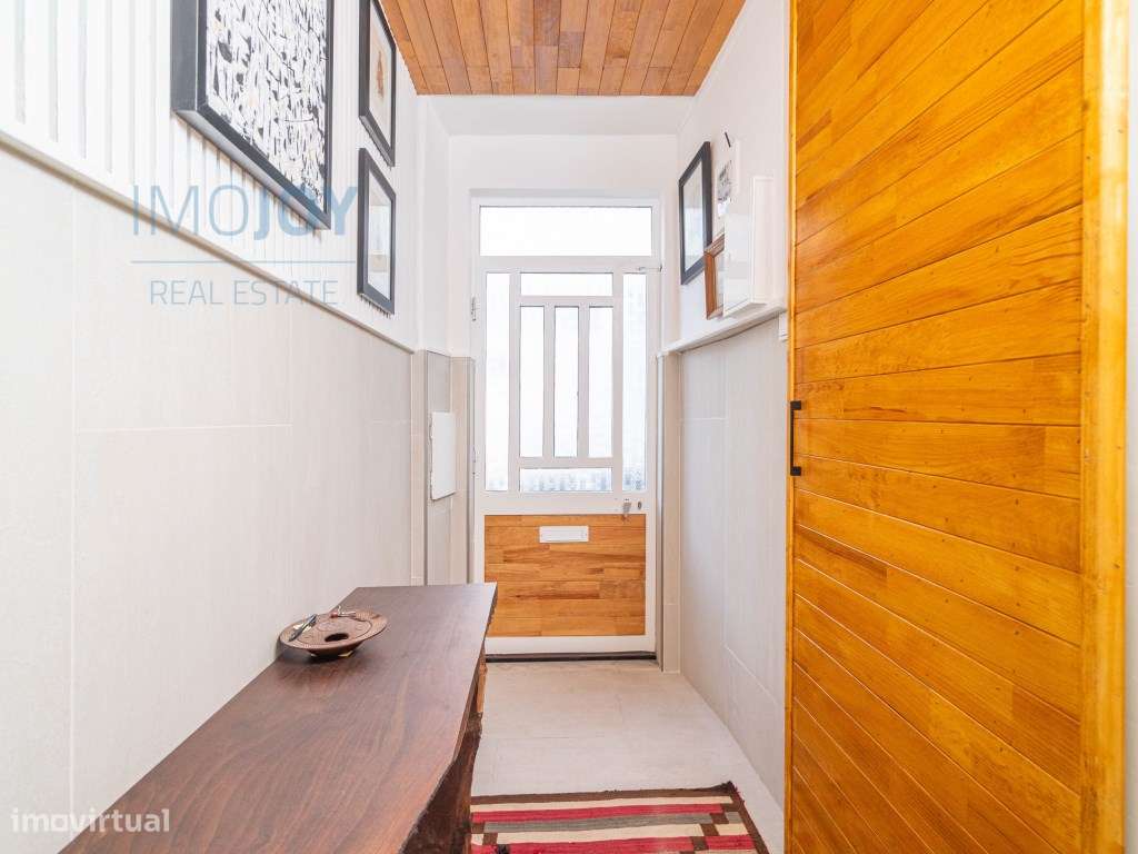 Moradia Térrea Totalmente Remodelada para Venda no Coração de Portimão-13