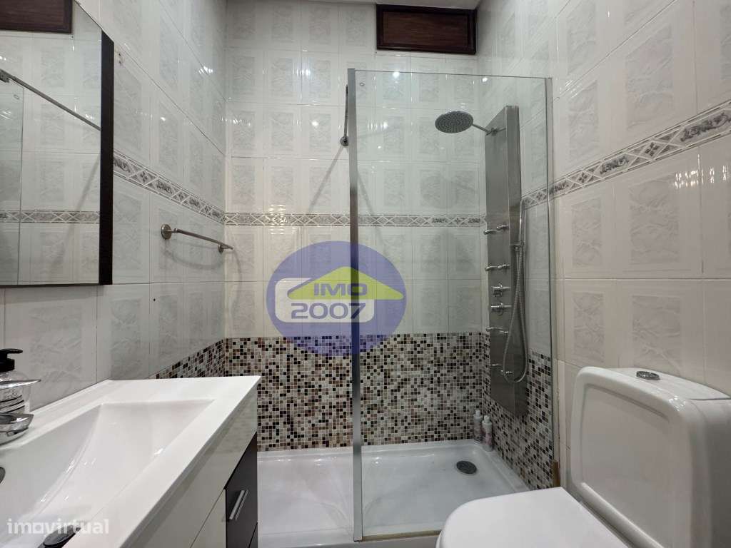 Moradia Térrea em Grijó-12