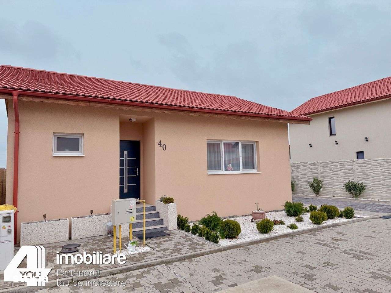 Casă nouă, AVANS DOAR 10000 EURO !!! Cartier Athena, comision 0% - Imagine principală: 3/9