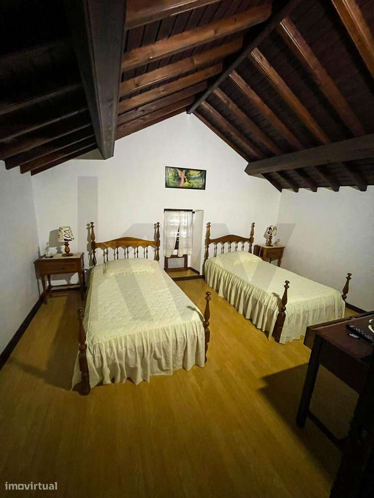 Moradia T3 + 2 Apartamentos T1+1 - Grande imagem: 4/21