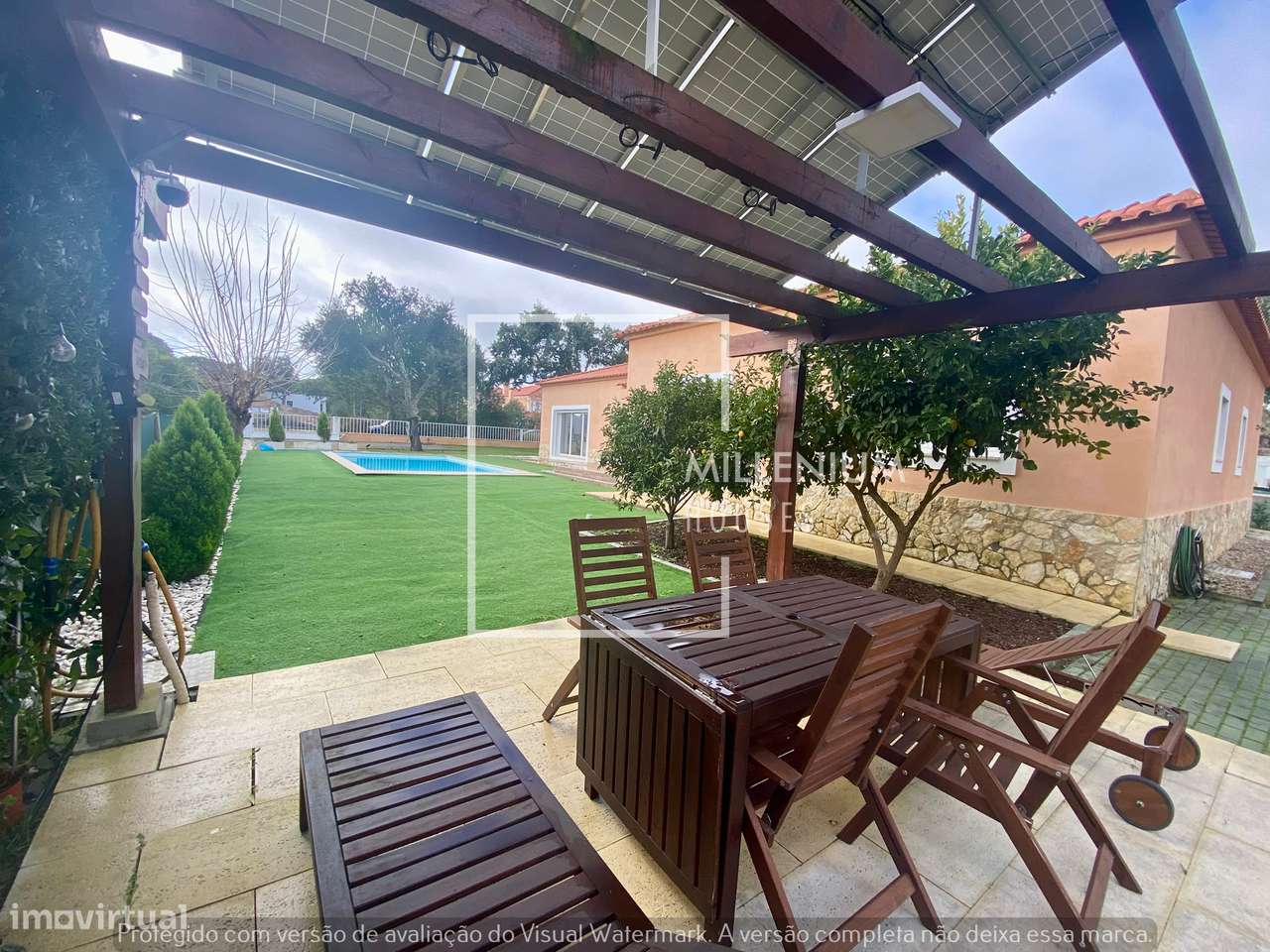 Moradia Térrea V4 com Piscina | Vila Nova de Santo Estêvão-13