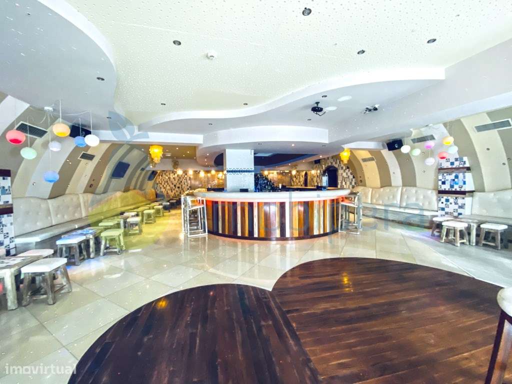 Bar / Local noturno /Clube esclusivo na Praia da Rocha - Grande imagem: 4/14