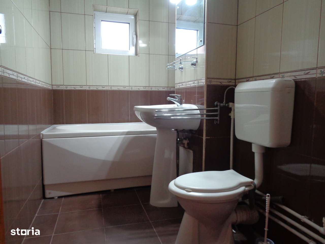 Apartament 4 camere decomandat, 2 bai, 2 balcoane etaj 1 Micalaca Lidl - Imagine principală: 5/16
