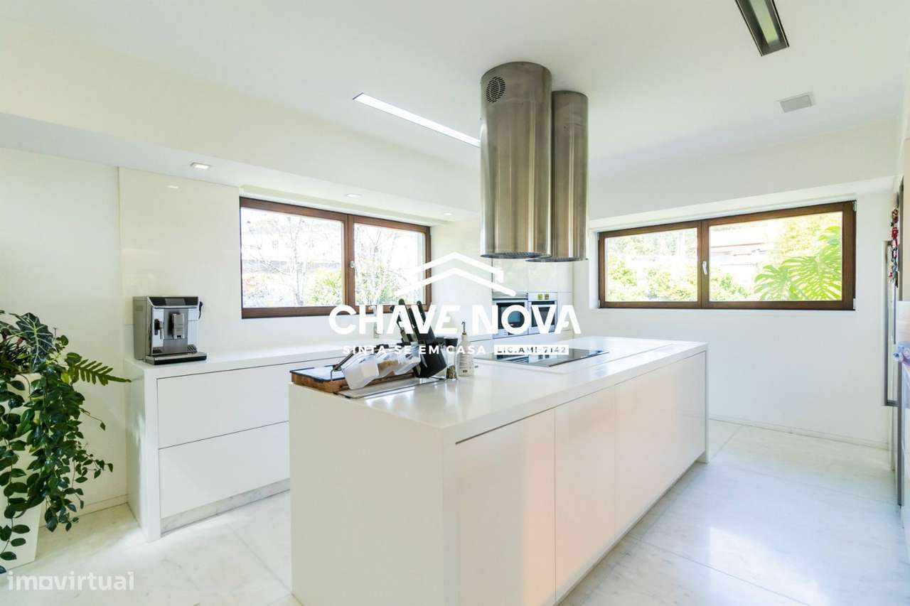 Moradia Isolada V4 c/ Piscina em Santa Maria da Feira - Grande imagem: 5/25