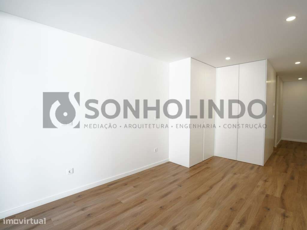 Apartamento T4 + escritório com luz direta, terraço com 153,10m2 e ...-32